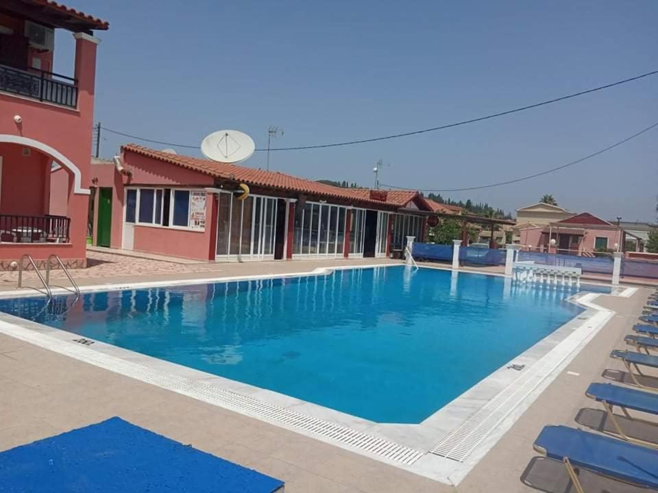 Ektor Apartments @Swimming Pool Sidárion Eksteriør bilde