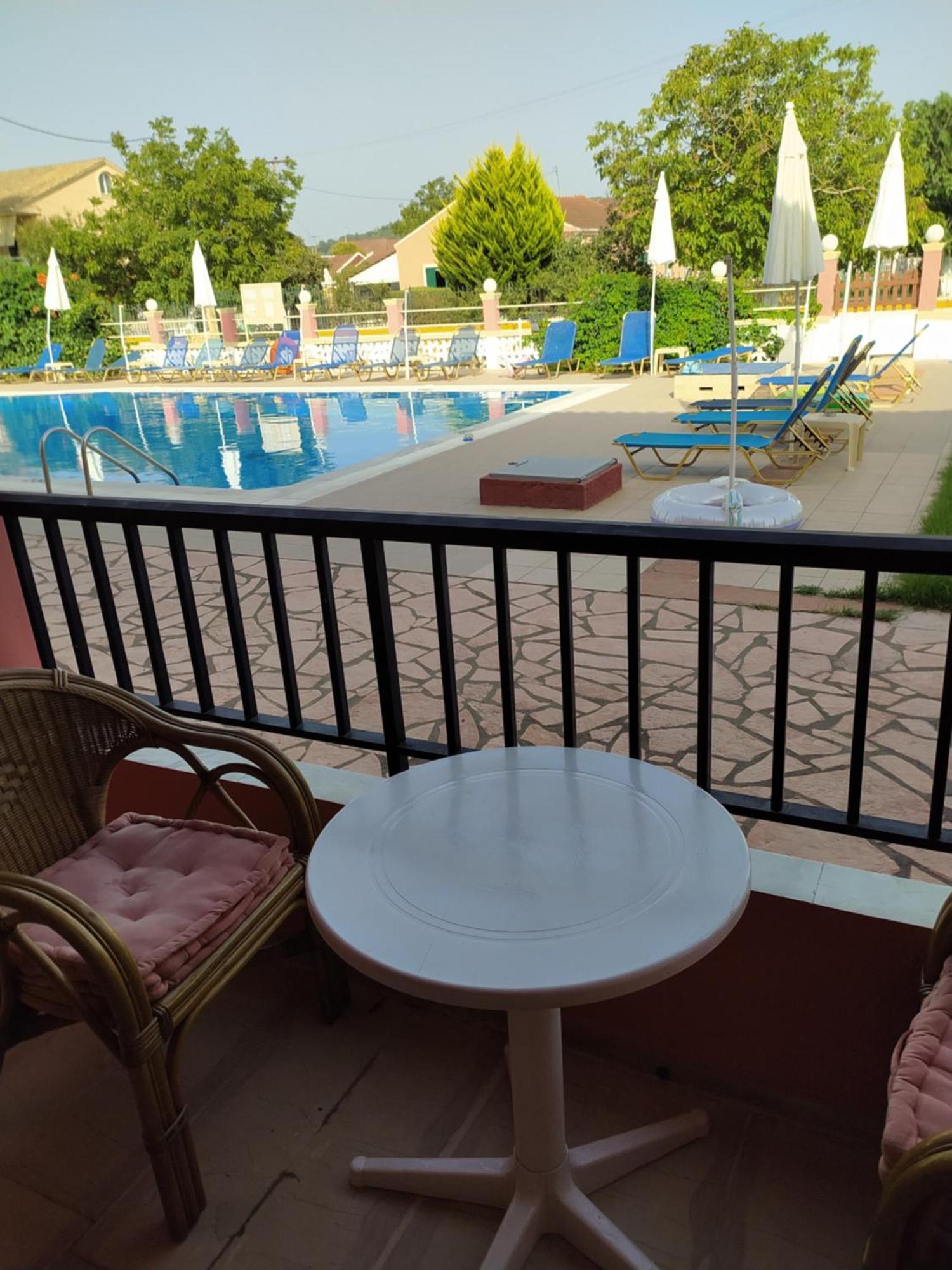 Ektor Apartments @Swimming Pool Sidárion Eksteriør bilde